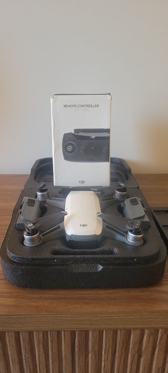 DJI Spark Drone Kit - 2 Batteries, Controller & Charger