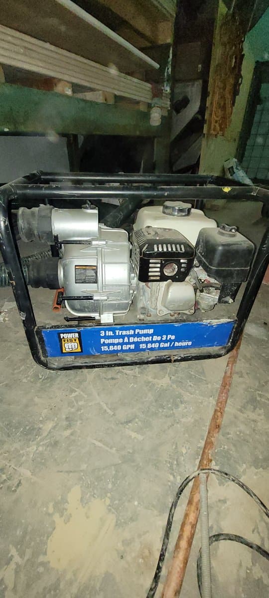 3" trash pump - water discharge for rent in Bradford, Ontario — toolshare