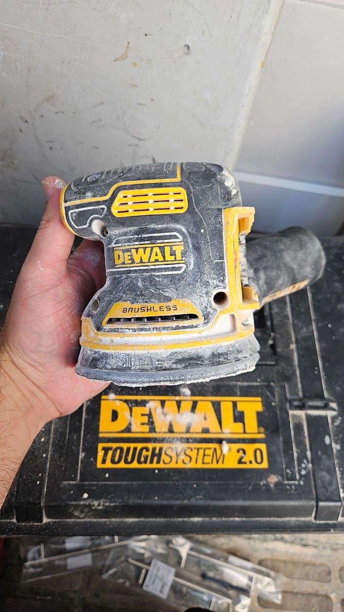 Dewalt Palm Sander 